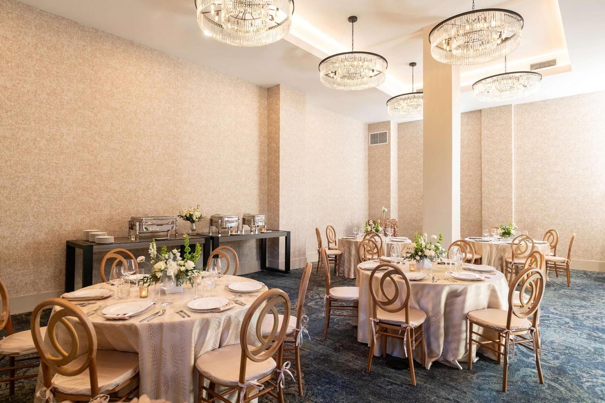 Hotel Petersburg, Tapestry Collection By Hilton Extérieur photo