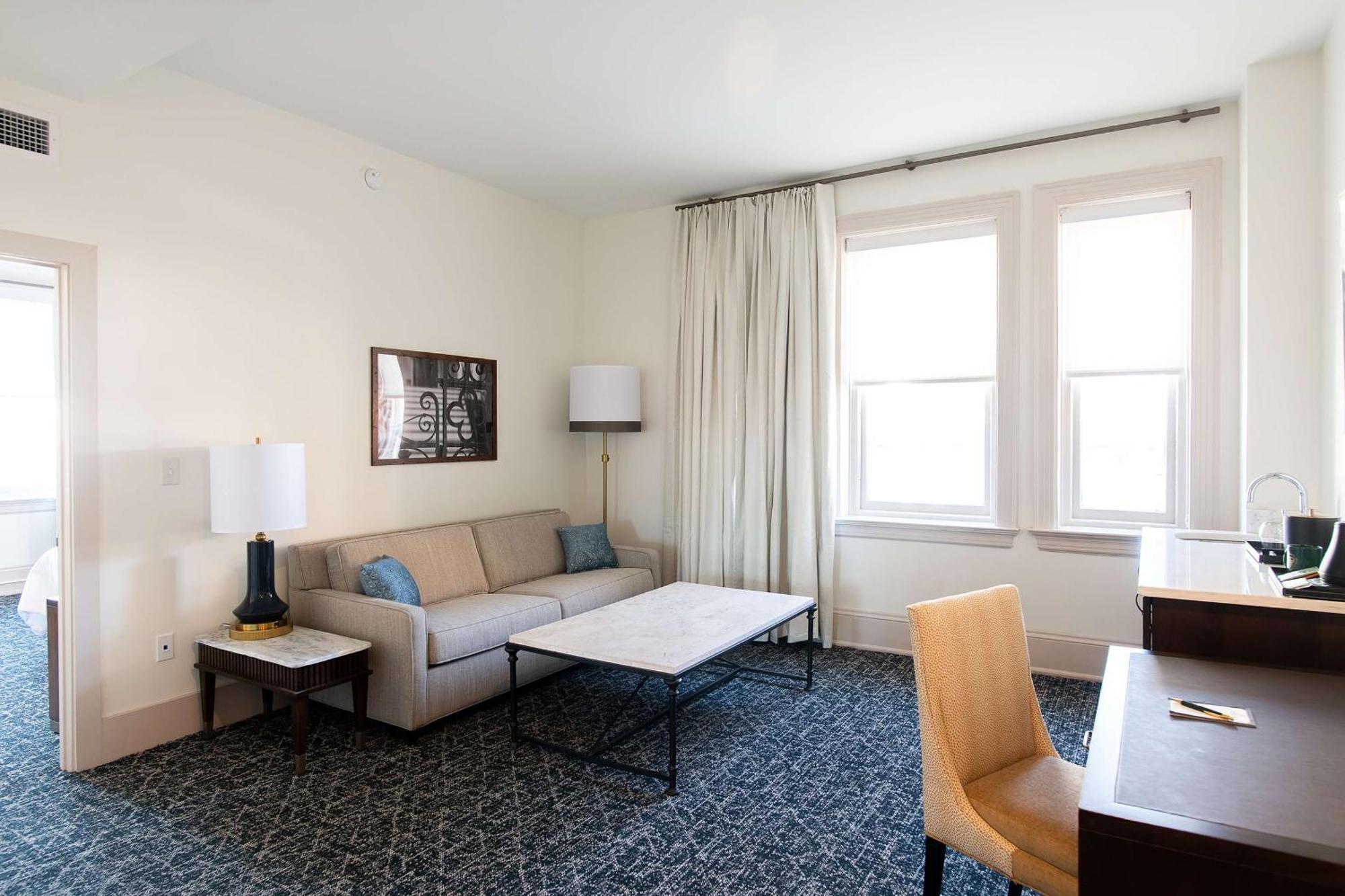 Hotel Petersburg, Tapestry Collection By Hilton Extérieur photo