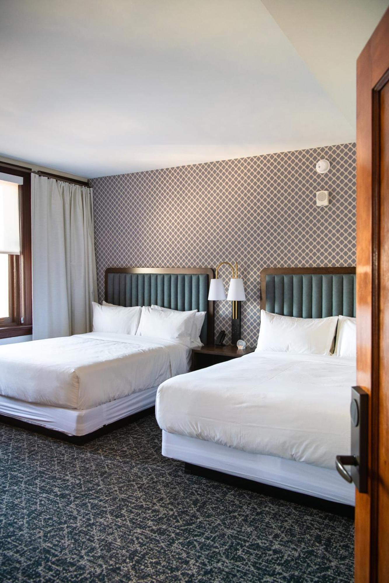 Hotel Petersburg, Tapestry Collection By Hilton Extérieur photo